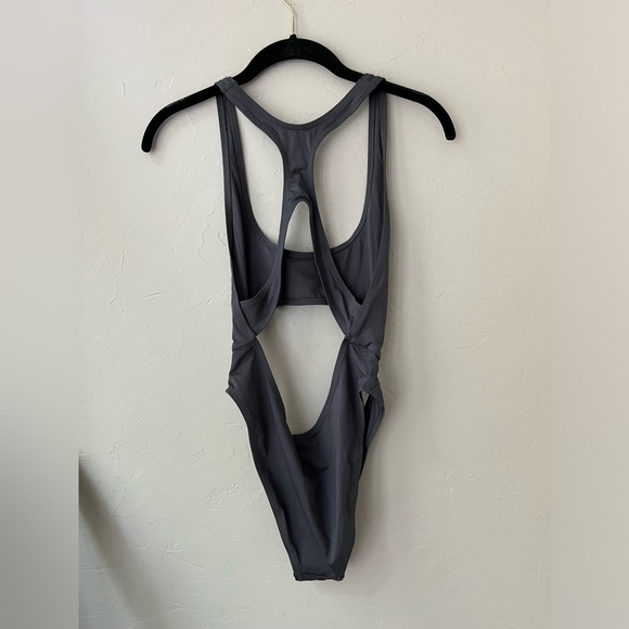 🩶SKIMS SWIM CUT OUT MONOKINI SWIMSUIT GUNMETAL S M L - Picture 5 of 5
